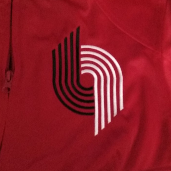 NBA long sleeve jacket Trailblazers NWT kids Med - Picture 2 of 7